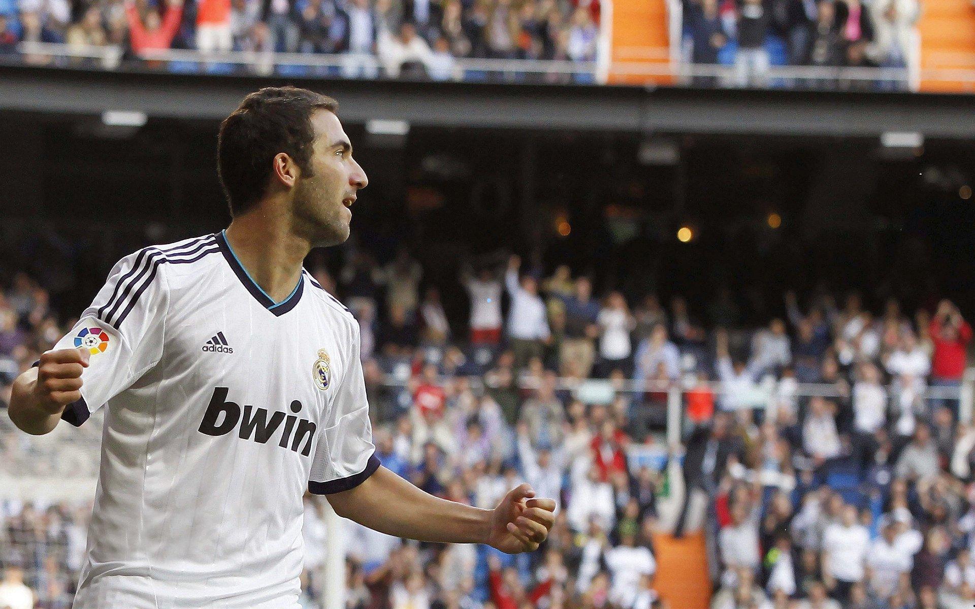 巴斯托尼强调超级杯关键作用,齐沃幕后助力球队屡创佳绩